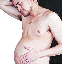 Беременный мужик родит 3 июля