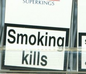 Производители сигарет расположат на пачках надпись «Курение убивает»