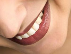 Делаем зубы: какие коронки лучше?