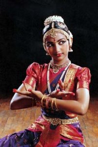 Индийские танцы вылечивают заболевания