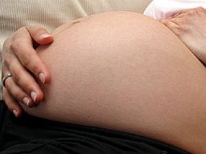 Новенькая система выплаты больничных стукнет по беременным женщинам 