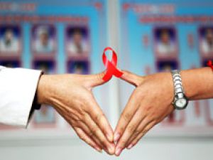 В 1-ый день декабря мир соединяется воединыжды в борьбе против ВИЧ