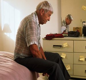Клиентам с заболеванием Альцгеймера нужно позволить расслабленно умереть, призывает эксперт