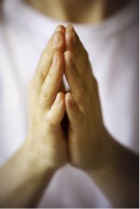 75% американцев употребляют молитвы в качестве психотерапии