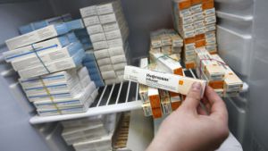 Число жалоб на лекарственное обеспечение больниц в РФ снизилось до 8%