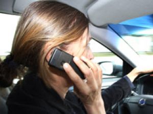 Излучение телефонов провоцирует предраковые процессы в щитовидке