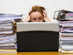 Женщины больше мучаются от "рабочего стресса"