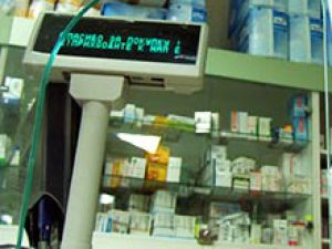 Бюрократы дали отсрочку: шприцы и остальные медизделия пока будут продаваться в аптеках