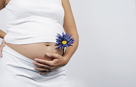 Как предупредить образование растяжек во время беременности