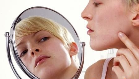 Какие причины оказывают влияние на кожу лица?